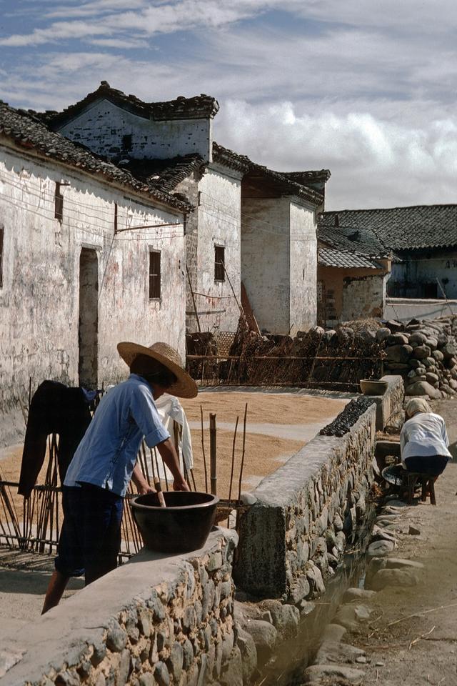 1981年的九华山老照片,今非昔比
