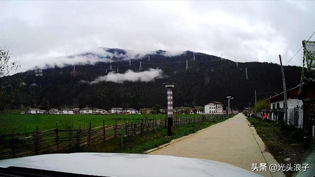 波密至鲁朗一路风光旖旎,巴松措风景依旧,米拉山垭口渐行渐远