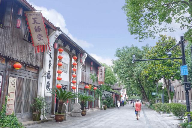 杭州京杭大运河的起点,3元乘坐水上巴士,游览400年的拱宸桥岁月