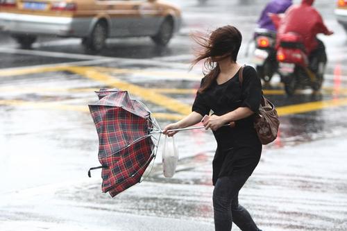 台风米克拉登陆福建沿海