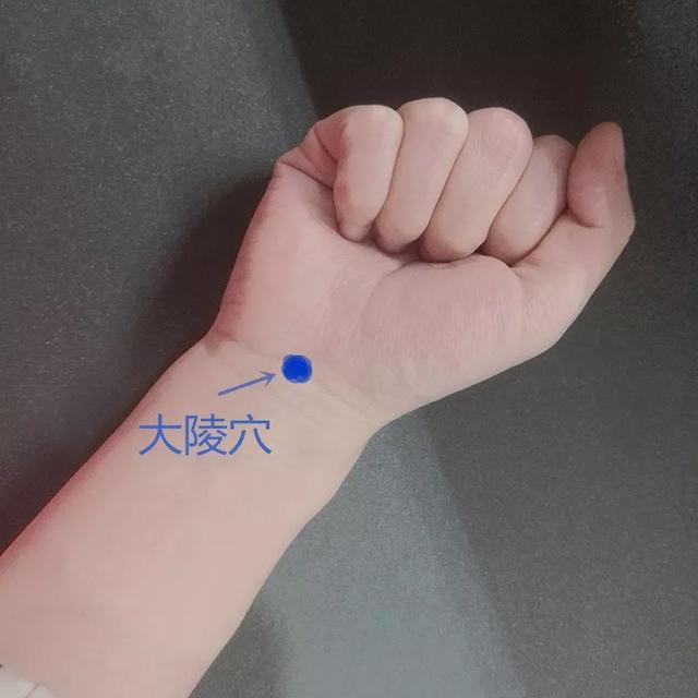 10人9口臭,原因在胃!中医教你清新口气,社交不尴尬