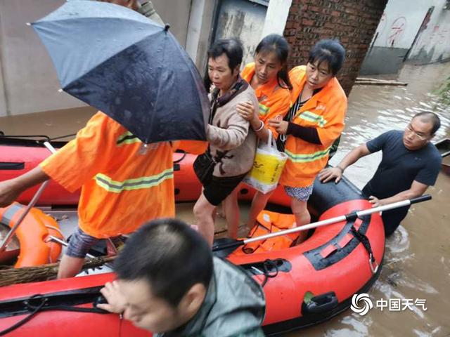 四川内江遭遇区域性大暴雨 多地受灾