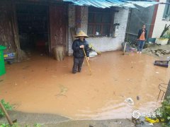 甘肃成县遭雨水“套餐”