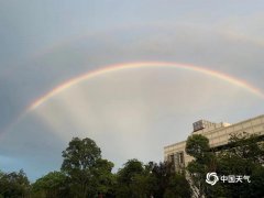 阵雨过后天气转晴，桂林