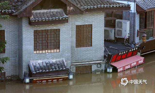 嘉陵江今年第1号洪水过境重庆 古镇磁器口部分被淹