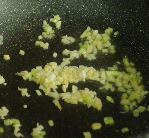 色香味俱全的爆炒腰花,肉质Q弹味道鲜美,是老少皆宜的美食
