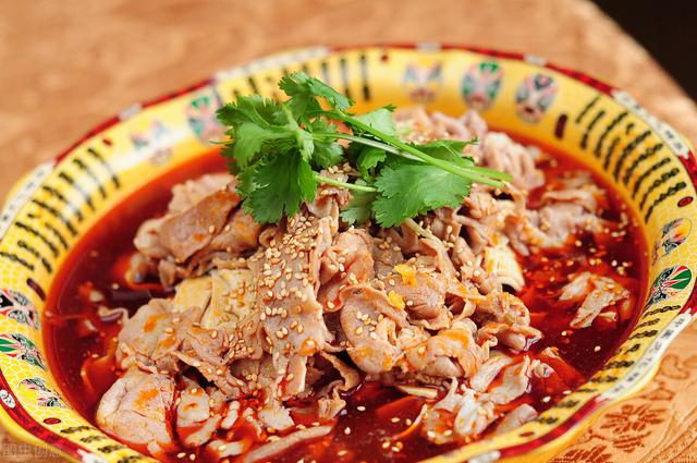 长期吸烟的人,少食5种食物,管住嘴,对肺部健康的伤害降到最低