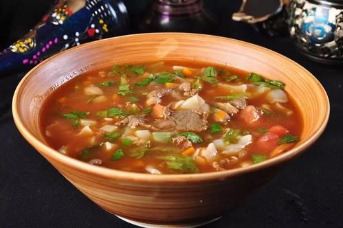 来撒来撒,让人魂牵梦绕的新疆36种美食等着您!