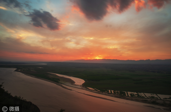 河南三门峡东寨：黄河落日拍摄“打卡地”