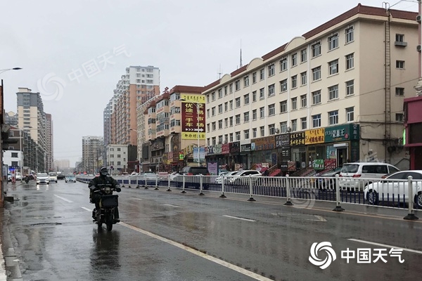 今天内蒙古降雨仍频繁局地雨势猛烈 明起雨水渐止多地转晴