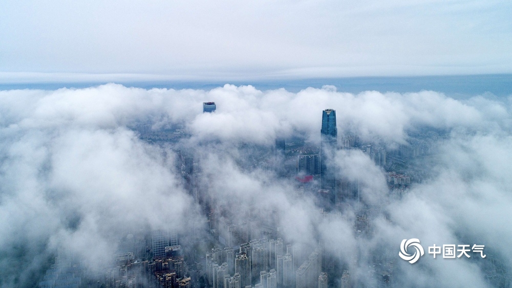 航拍广西南宁 空中视角看云海壮观