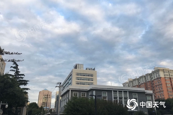 风雨又来！北京今日阵雨携大风来袭 阵风6级左右