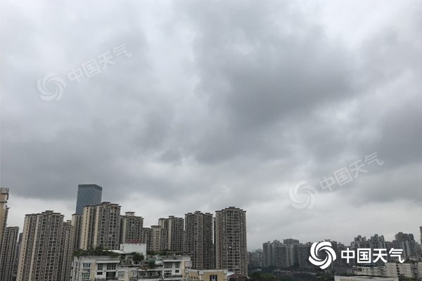 重庆阴雨持续尽显秋凉 中心城区最高温不足25℃