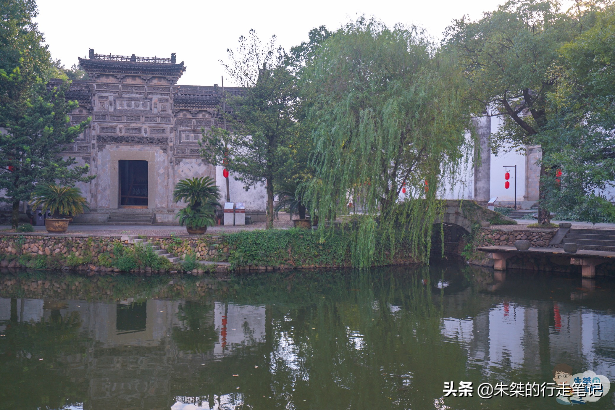 我国少有的古建筑集萃之地,以明清古建筑居多,却都是“搬”来的