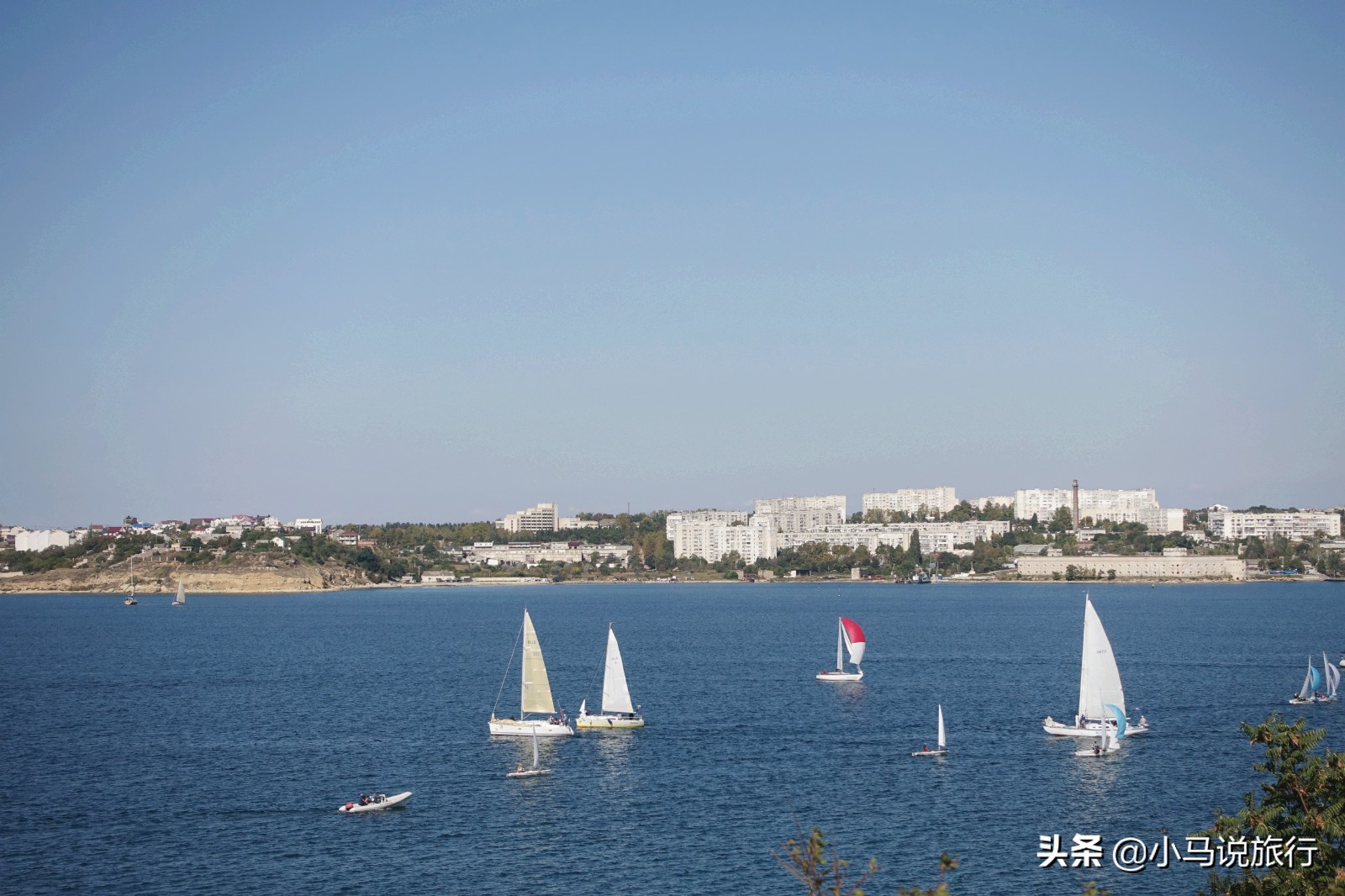 克里米亚半岛最美的城市,有着像重庆的山城风情,宁静而又漂亮