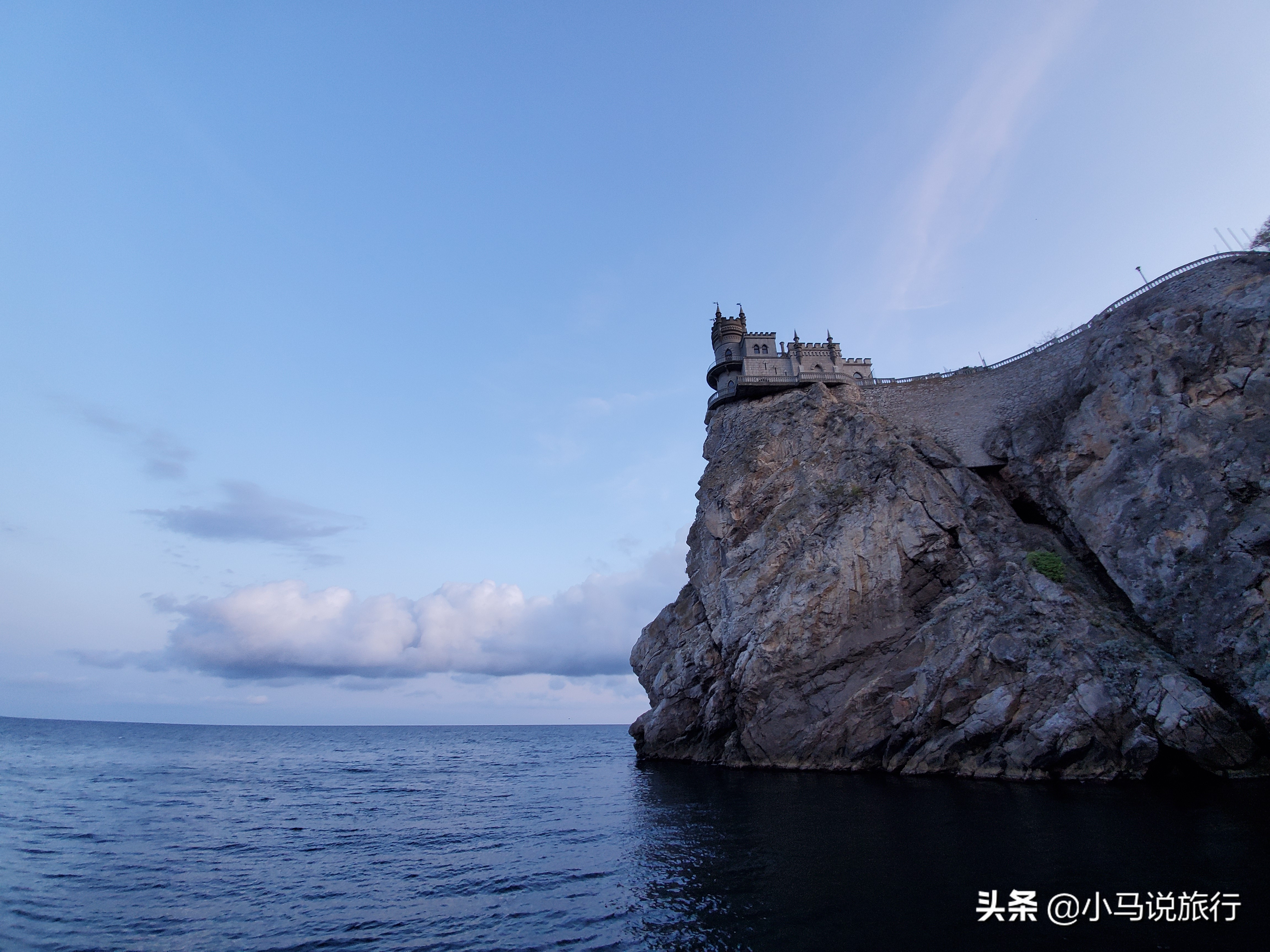 克里米亚半岛最美的城市，有着像重庆的山城风情，宁静而又漂亮