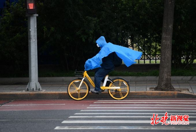 全国最新天气预报:13省市区将有大到暴雨,京津地区或将入秋