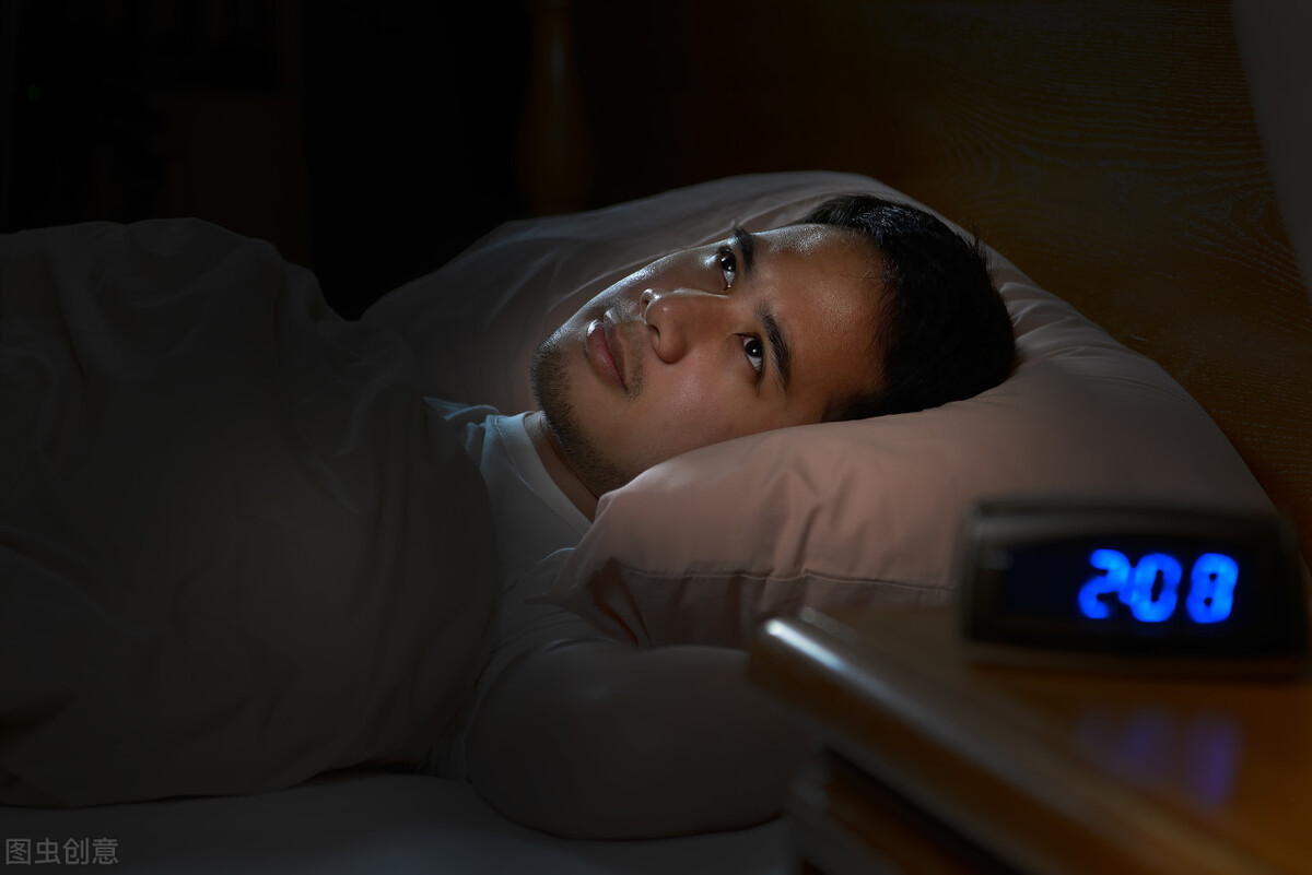 整夜失眠睡不着,4种食物是助眠高手,经常食用,让你一夜好眠