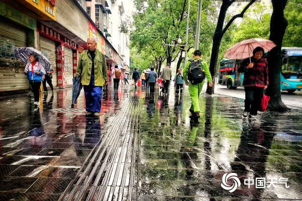 未来一周湖南雨水频繁秋意尽显 今天湘南局地或现暴雨