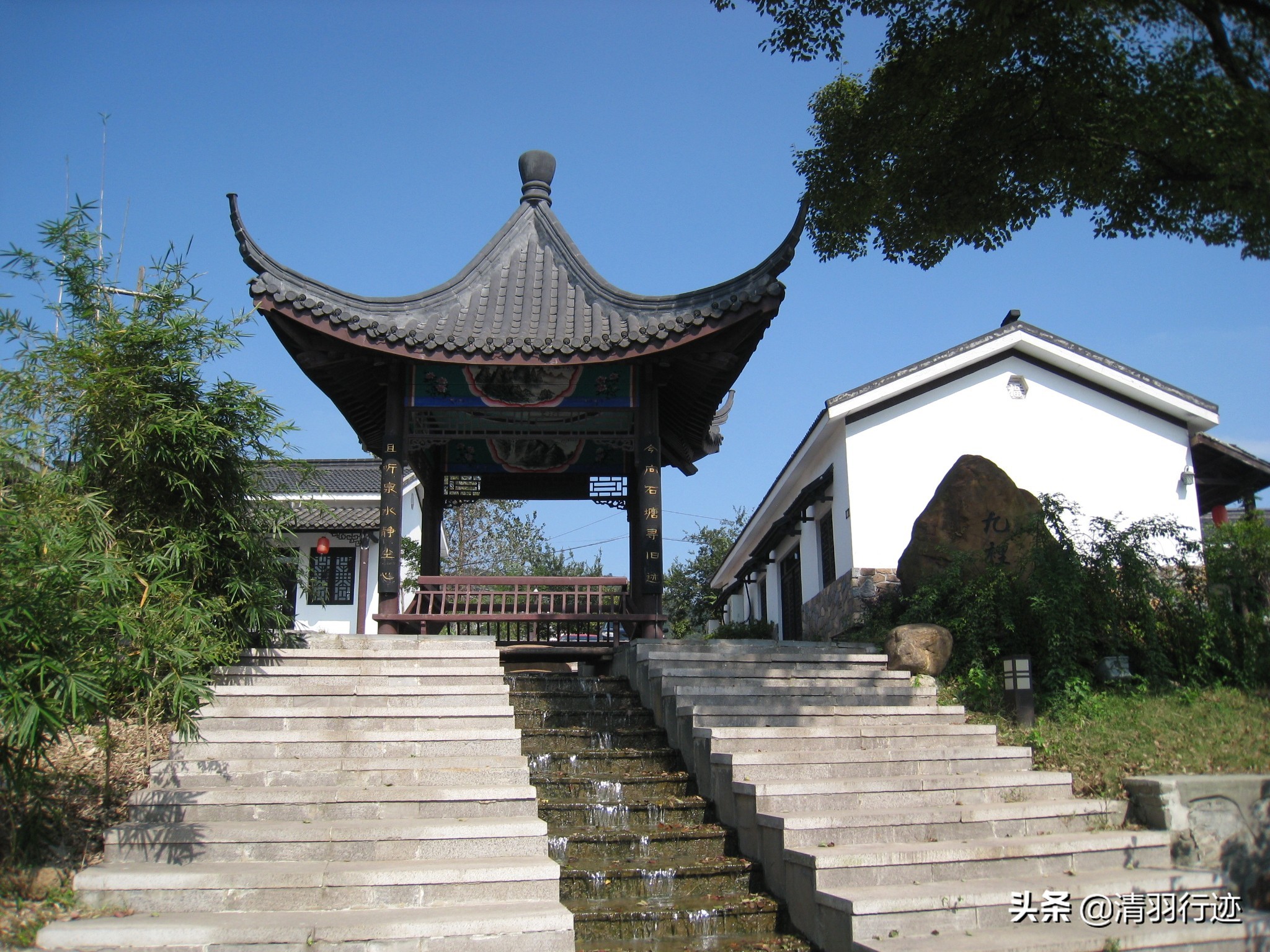 南京一个千年古村落，是江南最美乡村，山环水绕外地人很少来