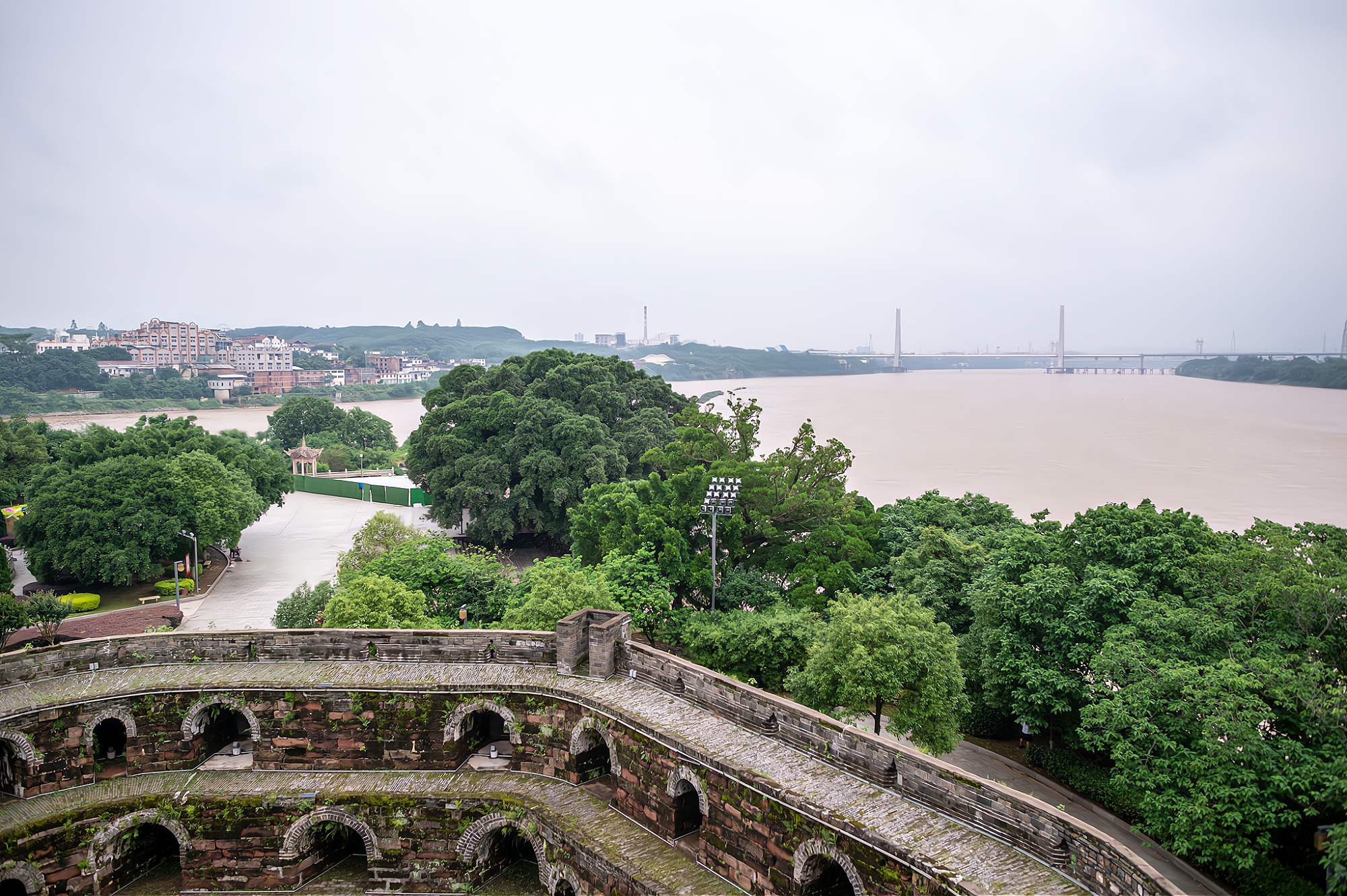江西赣州,一座被严重低估的旅游城市,被誉为“江南宋城”