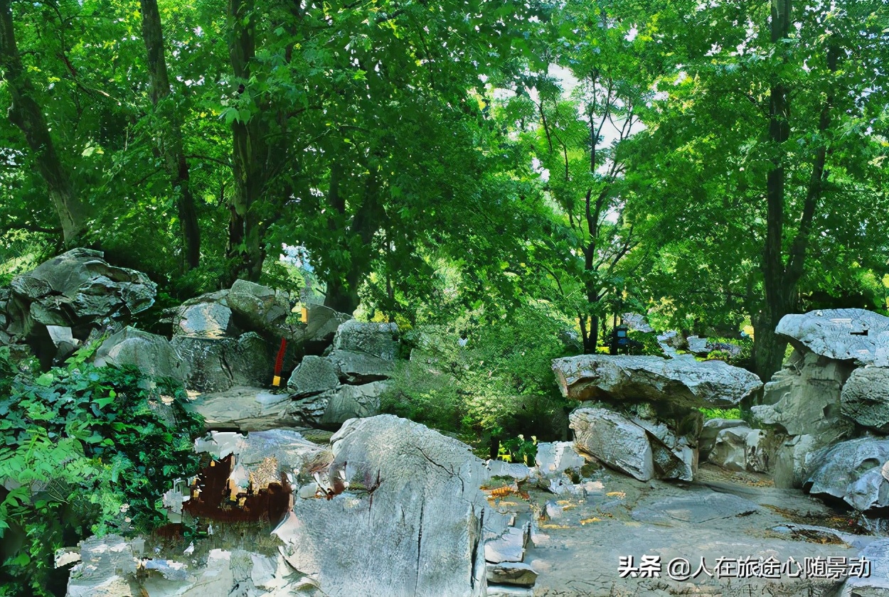 上海黄金地段的一袖珍公园,浓缩的却是上海一千多年来的精品名胜