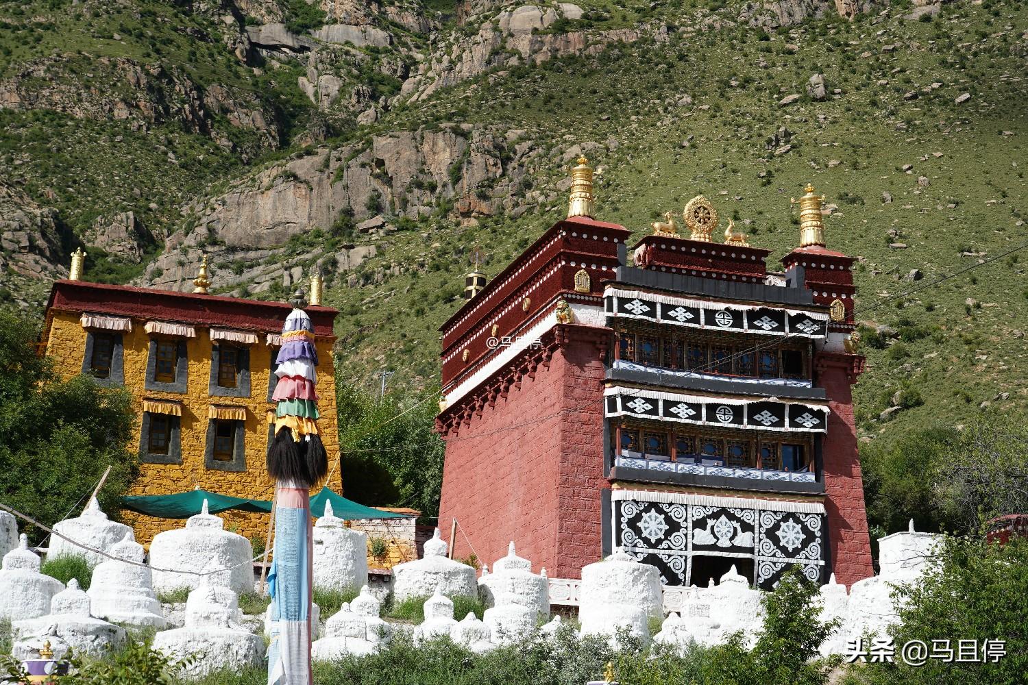 西藏拉萨北郊藏有一座千年宫殿，誉为拉萨第一宫，去过的游客不多