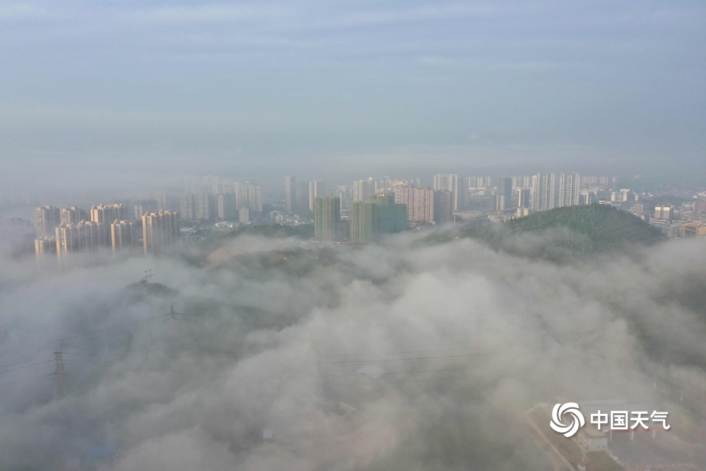 美若仙境!航拍贵州福泉震撼云海奇观