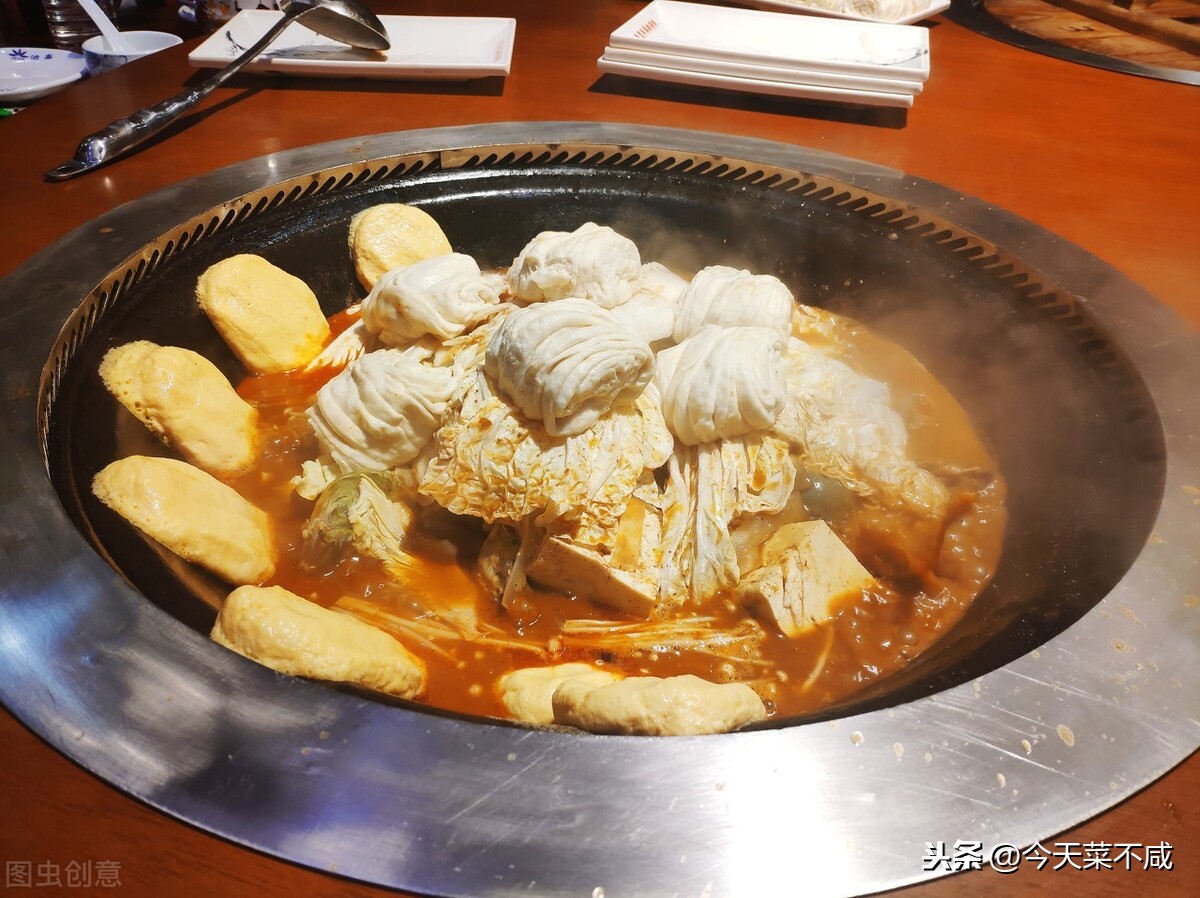 到东北必吃的16道美食,一道锅包肉就能迷倒我们,全是经典味道