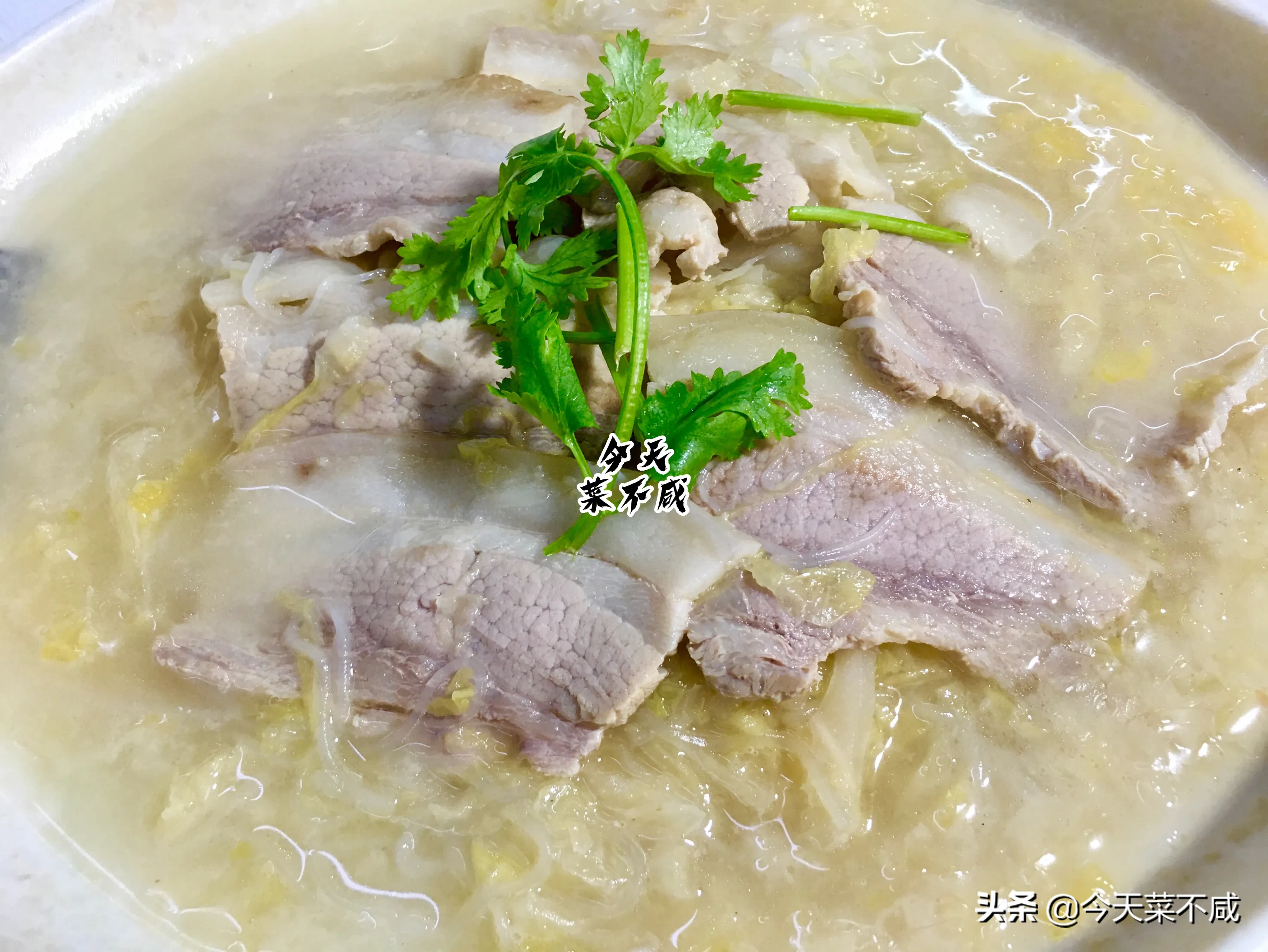 到东北必吃的16道美食,一道锅包肉就能迷倒我们,全是经典味道