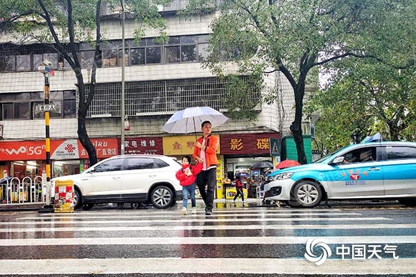 阴雨上线!湖南湘中以北今日有小雨 明夜起全省将迎小到中雨