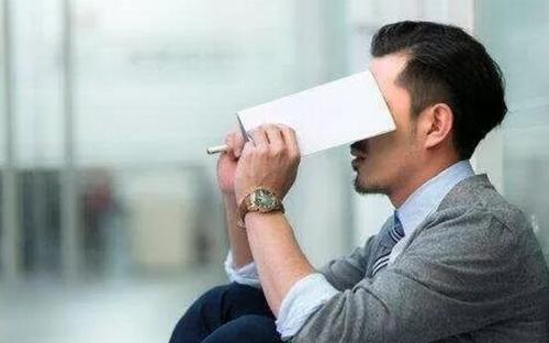经常熬夜、喝酒伤肝脏？其实晨起的这几个坏习惯，危害都不小