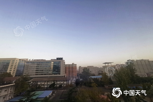 立冬至！本周末北京将现大风降温天气 今天阵风或超7级