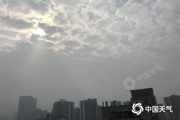 重庆维持晴暖模式 明后天早晨坪坝河谷地区将出现雾