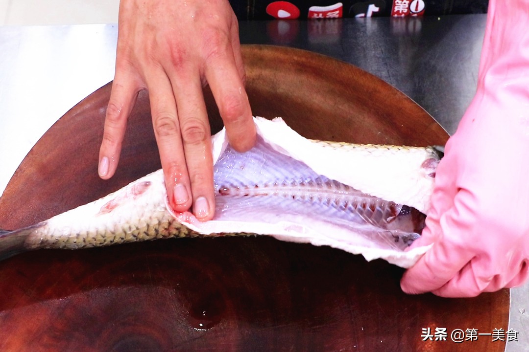 做酸菜鱼,酸菜不能直接下锅煮!牢记3点,鱼片嫩滑不碎汤鲜无比