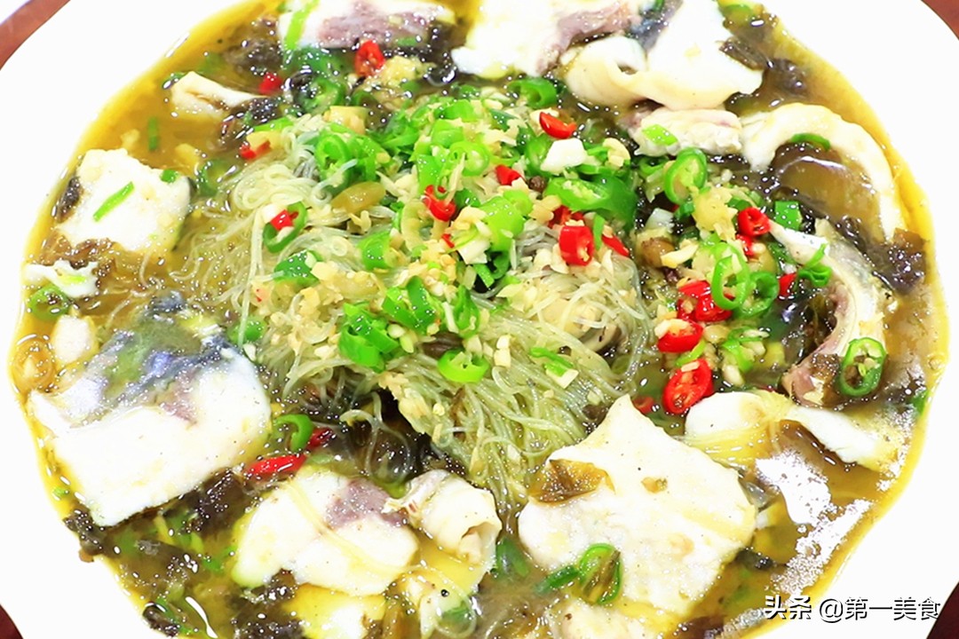做酸菜鱼,酸菜不能直接下锅煮!牢记3点,鱼片嫩滑不碎汤鲜无比