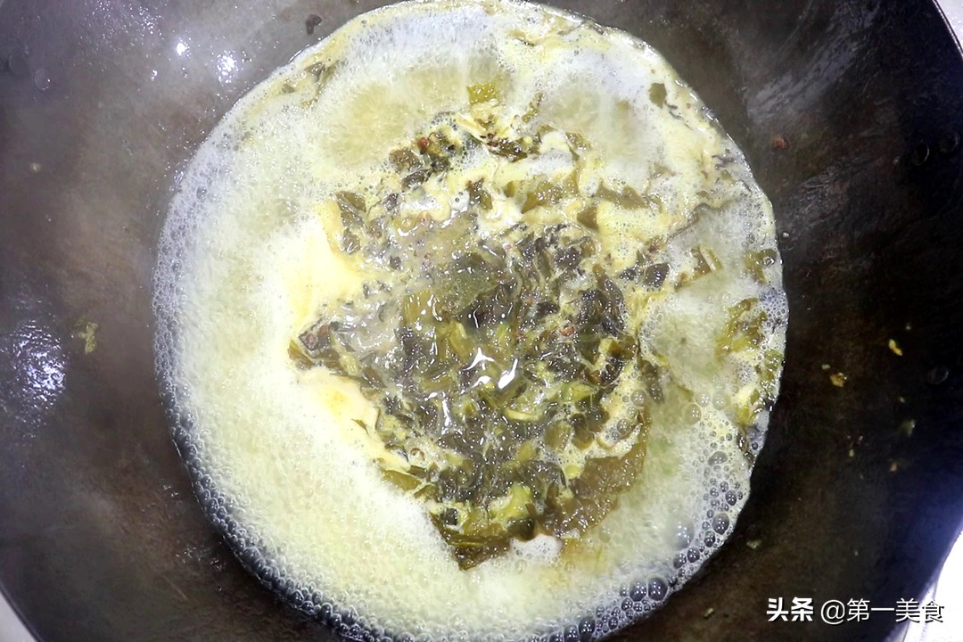 做酸菜鱼,酸菜不能直接下锅煮!牢记3点,鱼片嫩滑不碎汤鲜无比