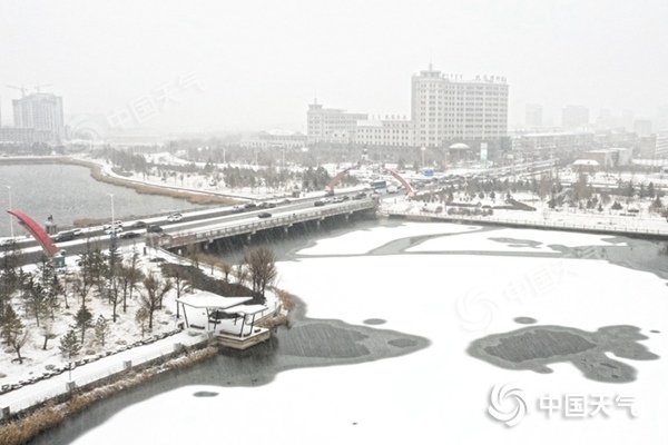 长江中下游今起迎“断崖式”降温 东北强降雪明日趋于结束