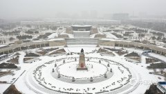 内蒙古17个站点出现降雪，