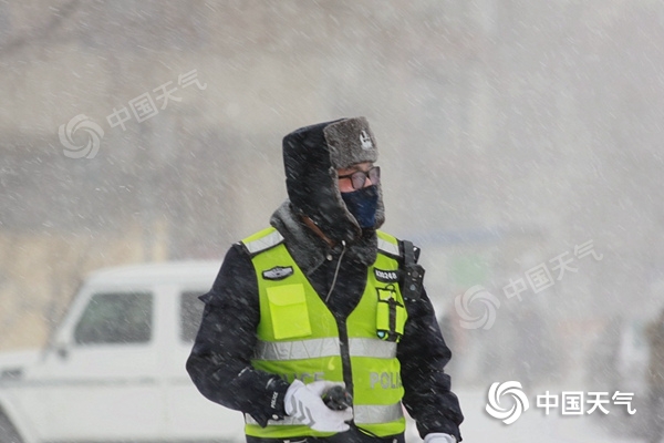 今起新一轮雨雪降温来袭 江南及以北地区气温持续走低