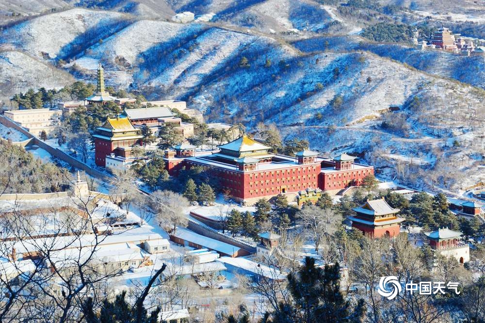 河北承德避暑山庄雪后景色优美 更显宁静