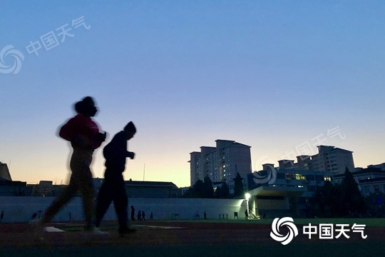 北风劲吹!今日北京阵风六级左右 夜间最低温或再创下半年来新低