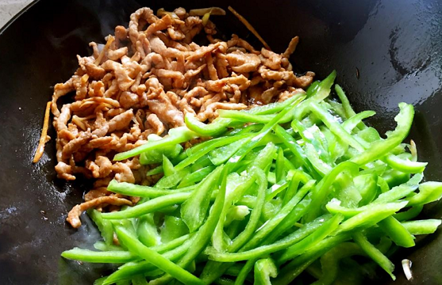 不管炒什么肉,记住3个小技巧,炒出来的肉保证又嫩又入味