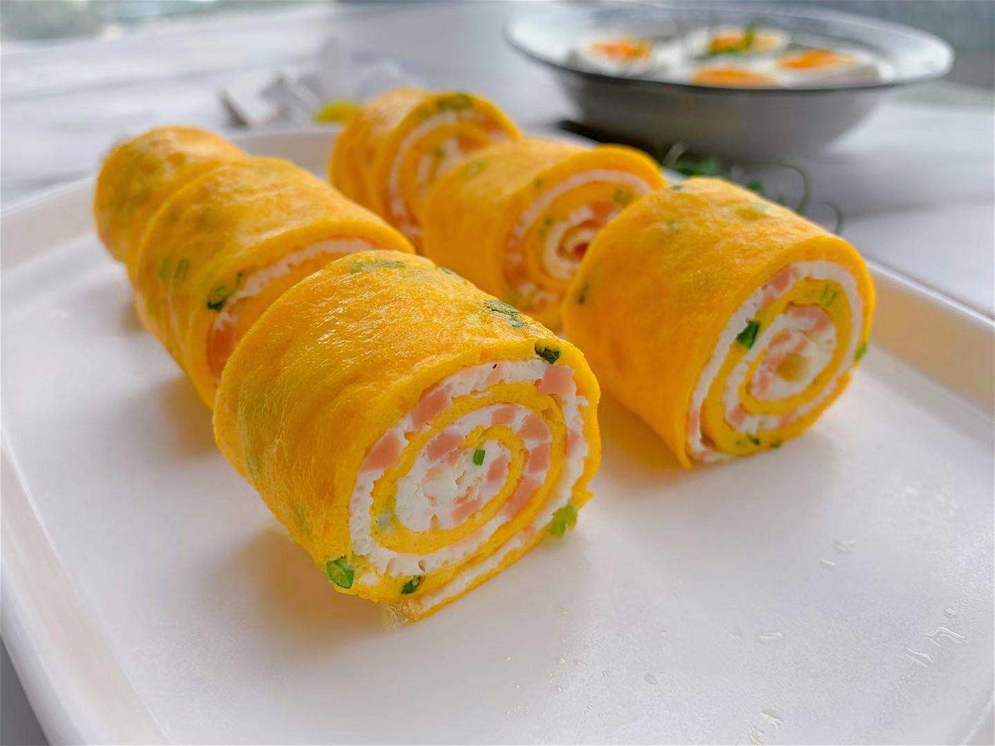 1根香肠,3个鸡蛋,教你做出有营养的早餐,大人小孩都爱吃