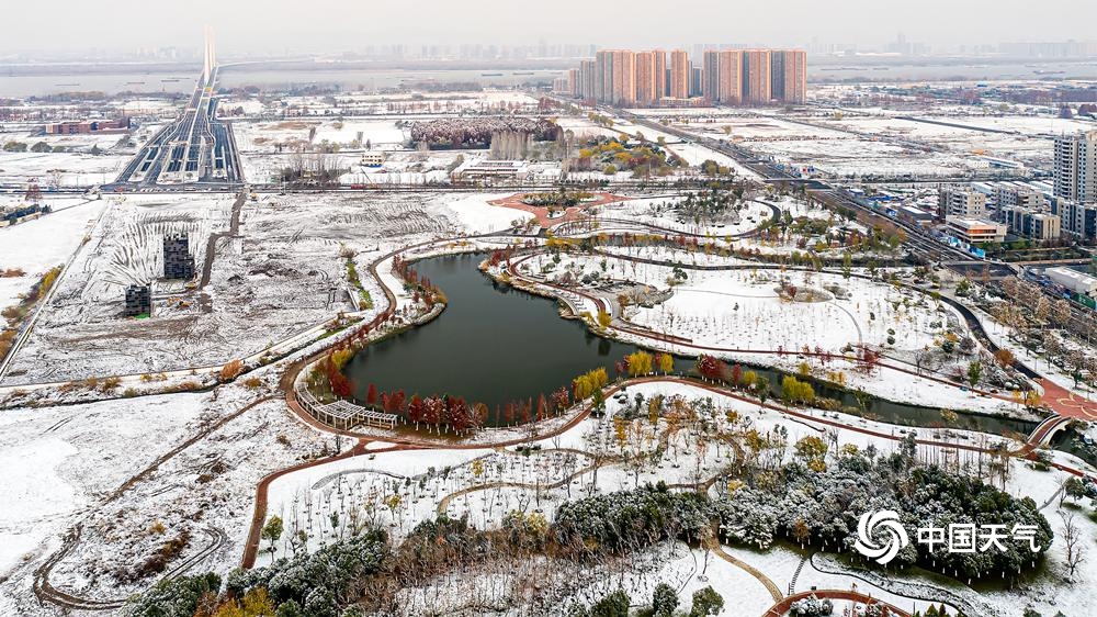 换个视角看降雪 祖国山河美成了一副水墨画