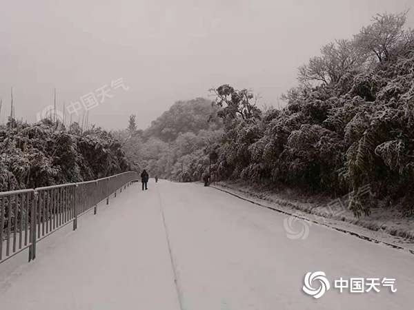 重庆大部遭遇今年下半年来最冷天 高山地区或将飘雪3天