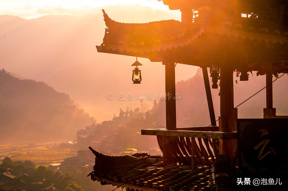 贵州发现中国最大苗寨,一个山头挤了1000多户吊脚楼,太美了