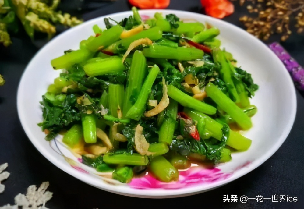 失眠最怕“这道菜”,简单炒一炒,镇定安神,失眠也好了
