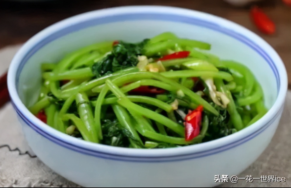 失眠最怕“这道菜”,简单炒一炒,镇定安神,失眠也好了