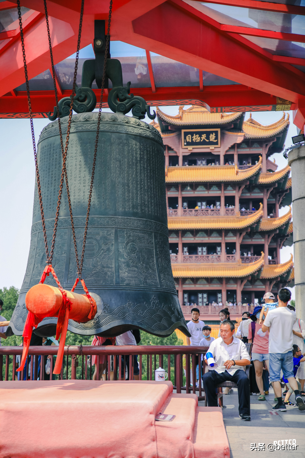 没有什么能让武汉人主动登上黄鹤楼，除了免票